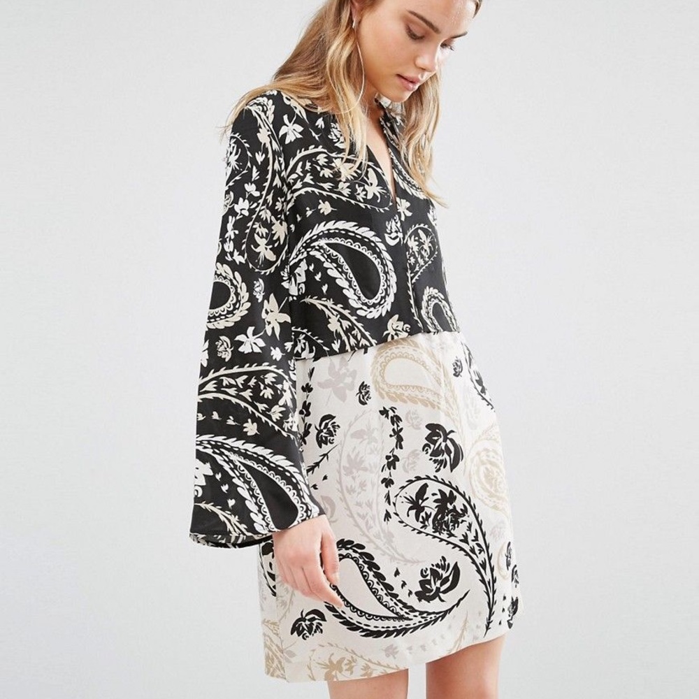 BCBG bell sleeve paisley printed dress